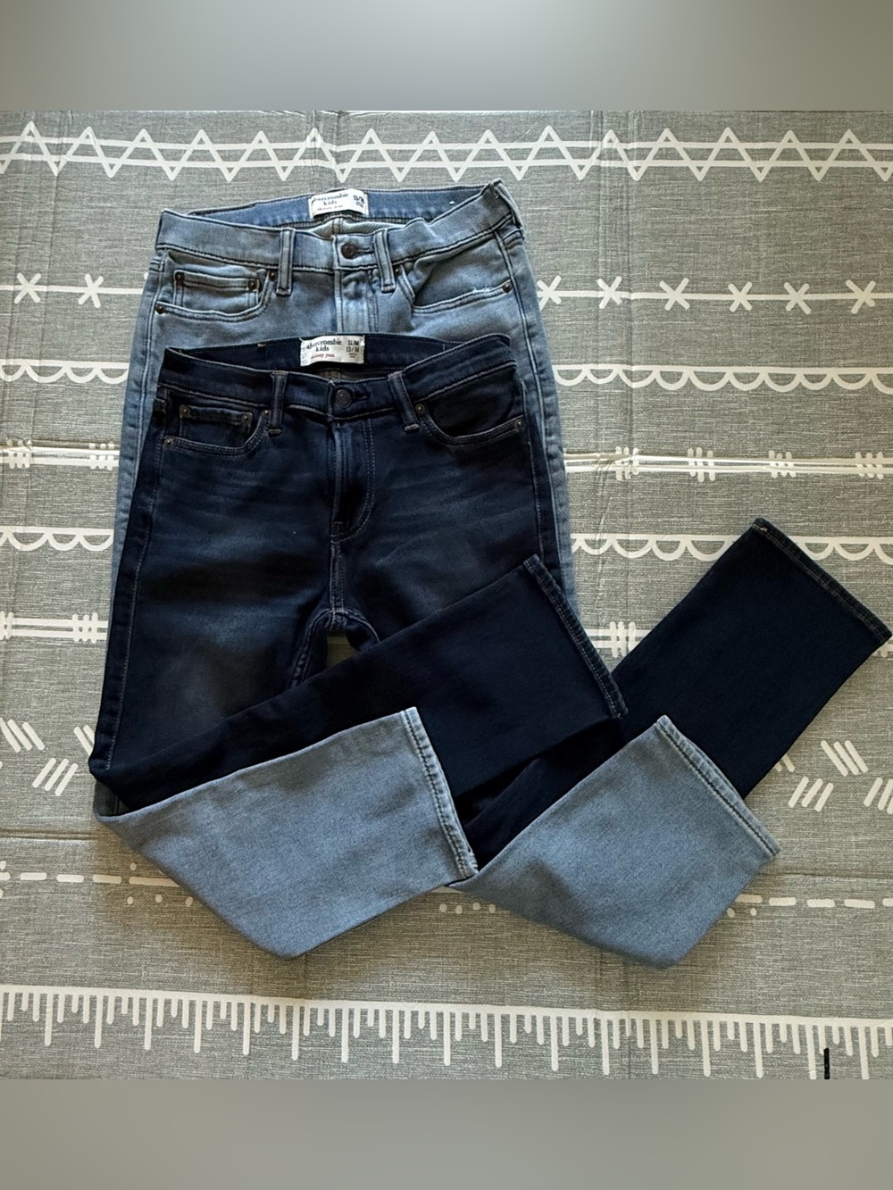 Bundle of Two Abercrombie Kids Skinny Jeans size 13/14